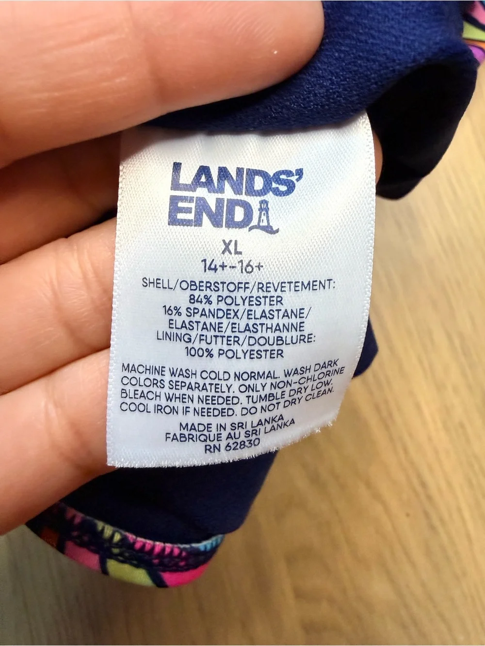 LAND'S END Girls One Piece Shell Pattern Multi Color Vacation Swimsuit XL 14/16